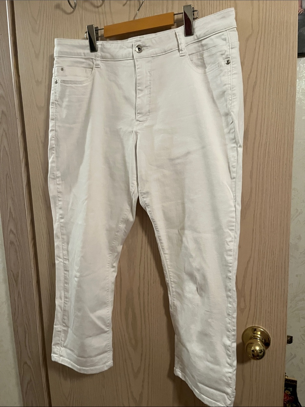White Women's Capri Pants - Clean Classic Style